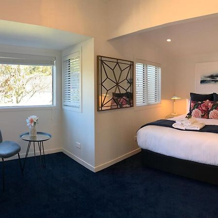 Coromandel Town Harbourside Cottage Luxury Accommodation Экстерьер фото