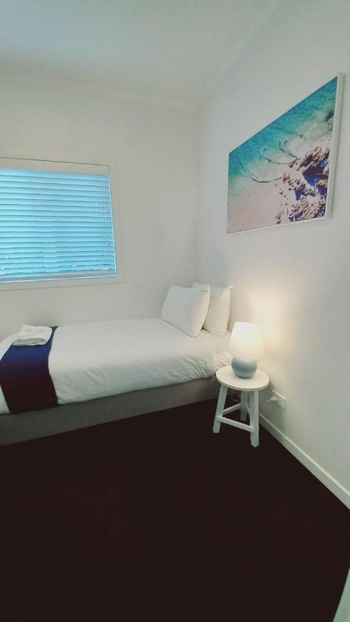 Coromandel Town Harbourside Cottage Luxury Accommodation Экстерьер фото
